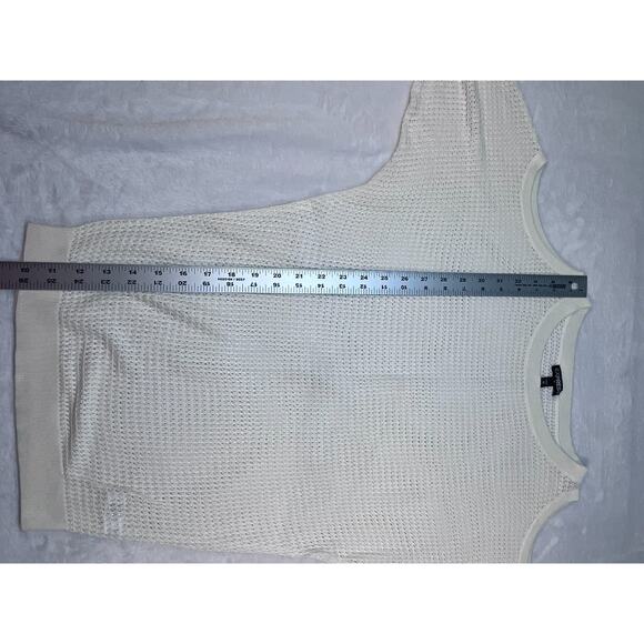 Express Short sleeve White Cold Shoulder Sweater Size XS (0222) - Picture 6 of 6